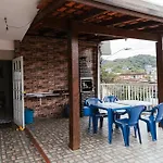 Otimo Sobrado Prox Da Praia Grande Com Ar Condicionado