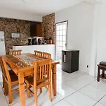 Otimo Sobrado Prox Da Praia Grande Com Ar Condicionado