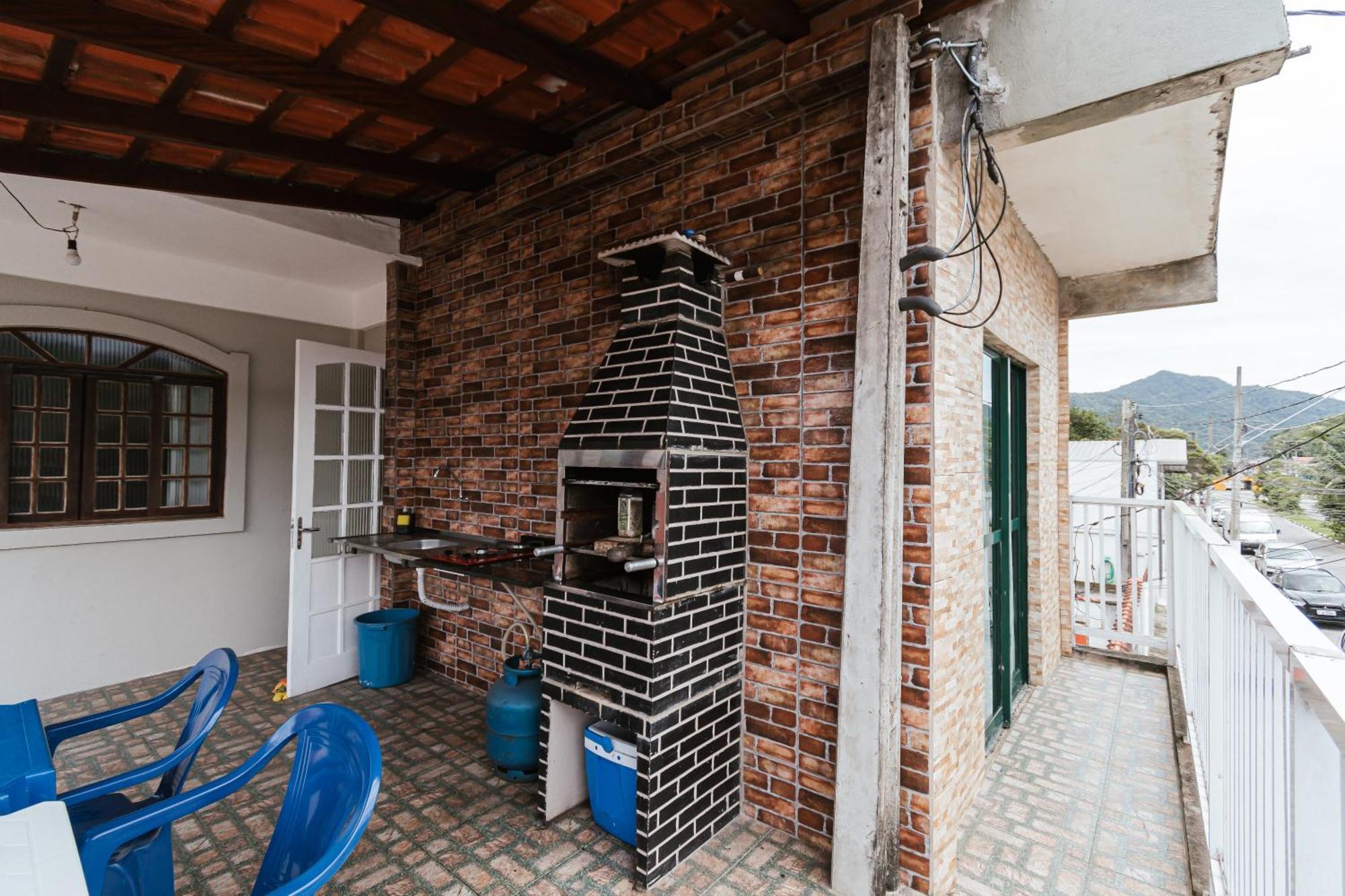 Otimo Sobrado Prox Da Grande Com Ar Condicionado Holiday home Ubatuba